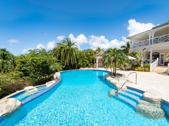 Luxury villa in Barbados Calliaqua Sugar Hill - the pool.