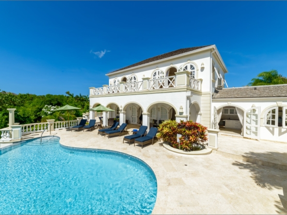 Detached holiday villa Mahogany Heights 15 the pool