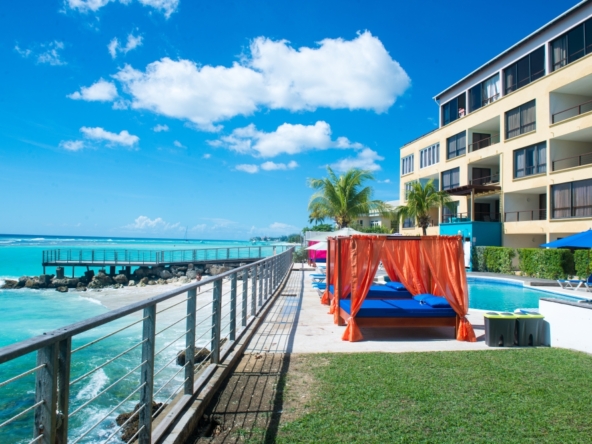 Tranquil Waters - Exclusive Pool for Residents