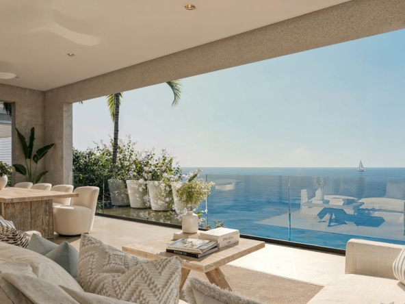 Beachfront Luxury Villa